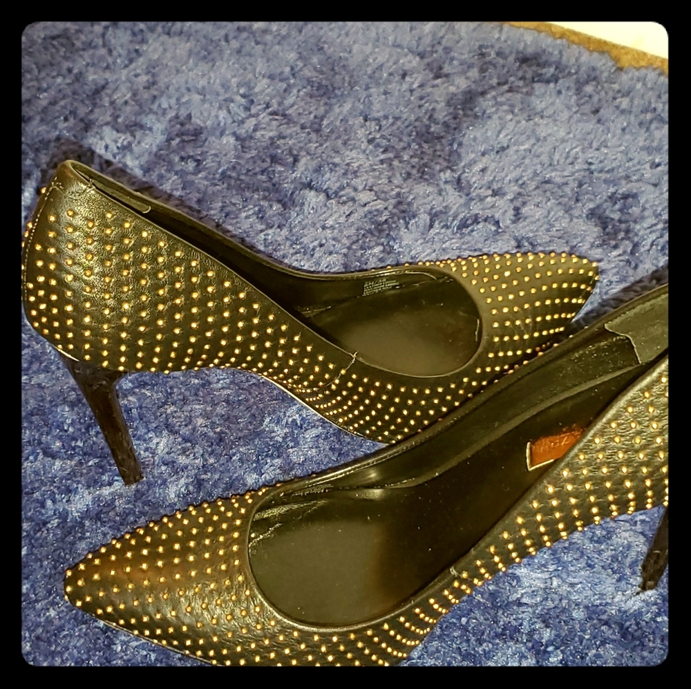 BCBG MA-ASTRED BLACK SPORT CALF HEELS